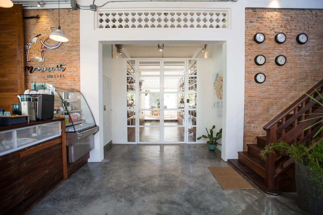 Memmoth Hostel In Lampang Exterior photo